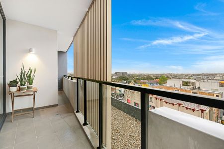 Near New, Luxuriously Designed, Sun Kissed And Oversized, North-East Facing Executive Style One Bedroom Penthouse Oasis In The Heart Of Marrickville - Photo 2