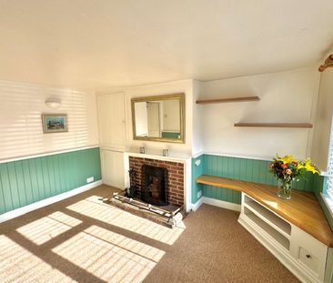 Charming Period Cottage to let in Westbourne - Photo 4