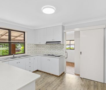 22 Damian Crescent - Photo 6