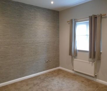 3 bedroom end of terrace house to rent - Photo 5