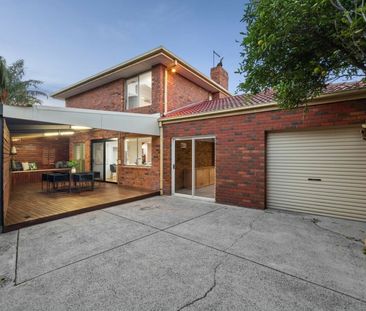 Family Living with Space, Style & Comfort - Photo 5