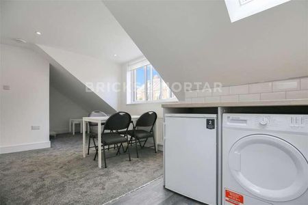 (?.ppw) Bills Included Westgate Road, City Center, Newcastle Upon Tyne, NE4 - Photo 2