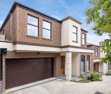 Luxurious four bedroom home - Photo 5