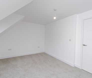 5 bedroom detached house to rent - Photo 4