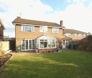 4 bedroom detached house to rent - Photo 4