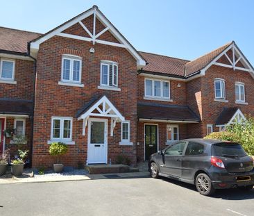 2 bedroom mid terraced house to rent, - Photo 2