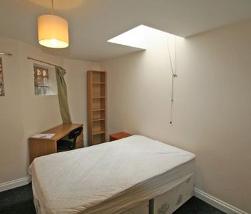 4 bedroom detached house to rent - Photo 5