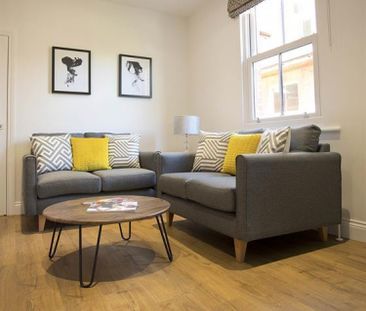 1 bedroom Flat To Let - Photo 1