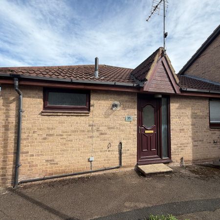 1 bedroom semi-detached bungalow to rent - Photo 4