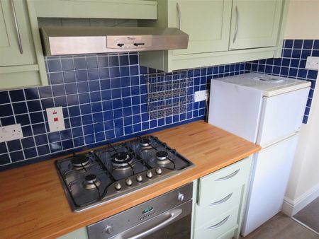 Inner Silk Mills, Malmesbury, SN16 - Photo 4