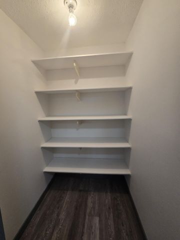 Spacious Two Bedroom unit on South Hill - Photo 2