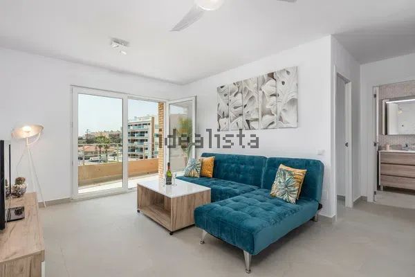 Alquiler de piso en Calle Uruguay, 8 - Photo 1