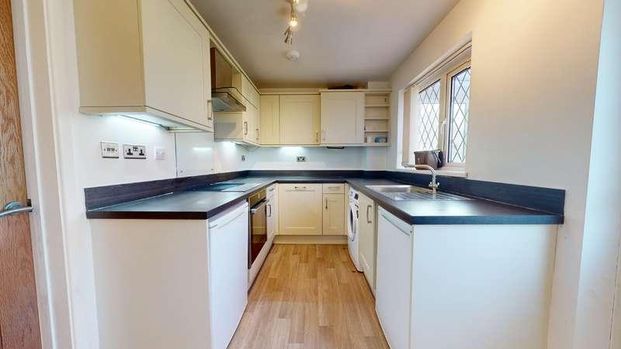 Oakridge, Thornhill, Cardiff, CF14 - Photo 1