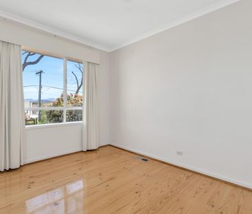72 Fitchett St, Garran ACT 2605 - House For Rent | Domain - Photo 1