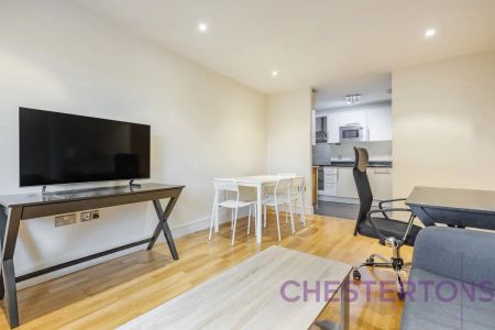 2 bedroom flat in 4 Prestons Road - Photo 4