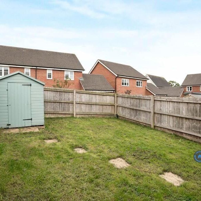 2 bedroom semi-detached house to rent - Photo 1