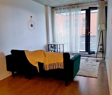 condo moderne avec balcon 3 1/2, tout équipé, pièce dressing, vide ... - Photo 4