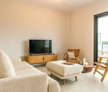 2 Bedroom Apartment For Rent in Selwo, Málaga - Photo 4