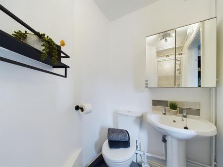 4 bedroom house to rent - Photo 3