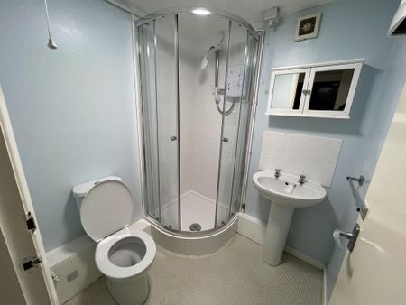 1 bedroom flat to rent - Photo 5