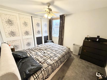 Caroline Place, Prenton - Photo 3