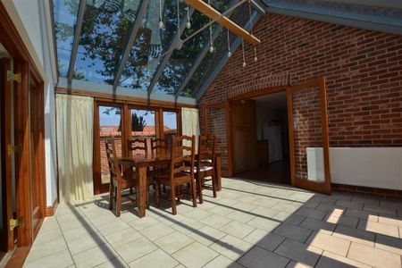 3 bedroom barn conversion to rent - Photo 4