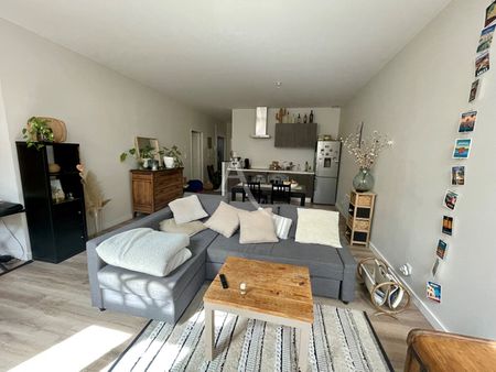 Location Appartement 3 pièces 73m² - Photo 4