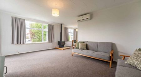 Solid, sunny & renovated - Photo 3