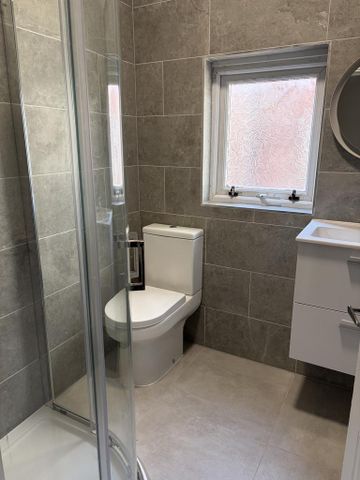 4 bedroom terraced house to rent - Photo 3