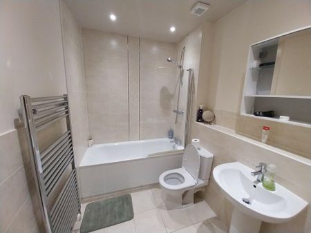 2 bedroom flat to rent - Photo 5