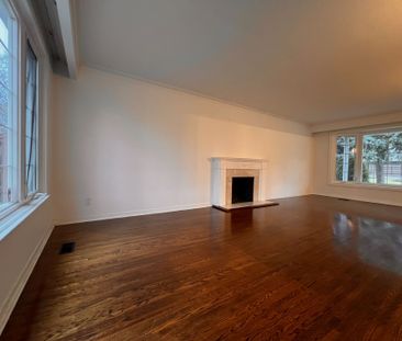 For Lease - 93 Lord Seaton Road, Toronto, Ontario - Photo 3