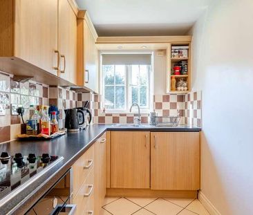 Woburn Hill, Addlestone, Surrey, KT15 - Photo 5