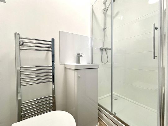 House share to rent - Photo 1