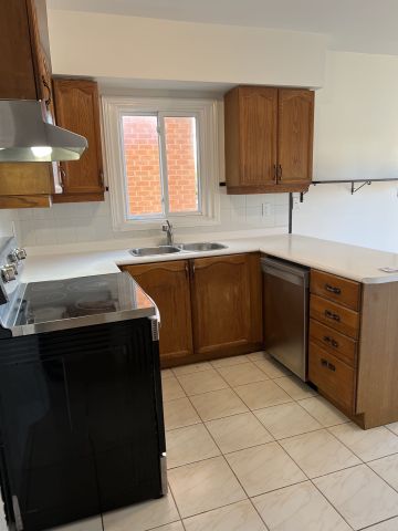 For Lease - 113 Redondo Drive, Vaughan, Ontario - Photo 4