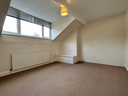 4 bedroom terraced house to rent - Photo 3