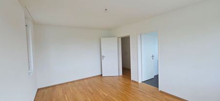Ihr neues Zuhause: helle und grosszügige 4.5-Zimmerwohnung - Foto 2