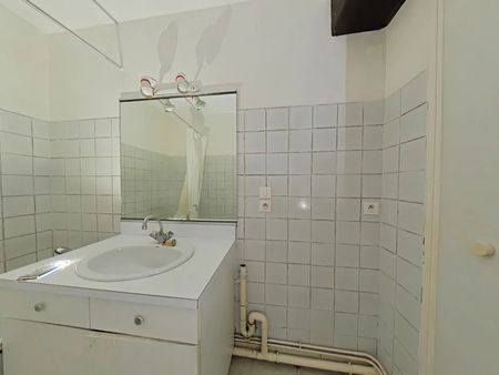 Location Appartement 3 pièces 70m² NEVERS 58000 - Photo 3