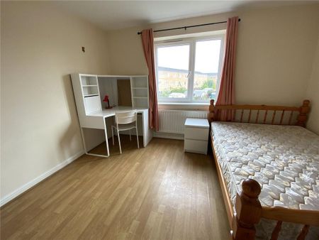 4 bedroom terraced house to rent - Photo 3