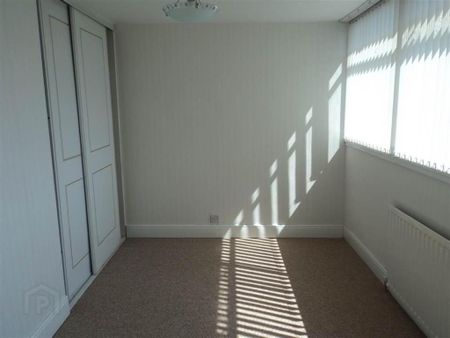 48 Belmont Avenue, Bangor, BT19 1NG - Photo 3