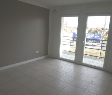 Location Appartement 1 pièce 28m² SARTROUVILLE 78500 - Photo 1