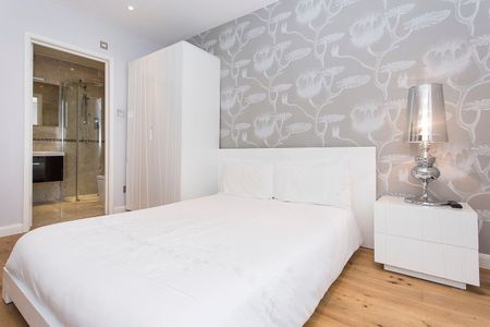 3 Bed Terraced House, Huntsworth Mews, NW1 - Photo 5