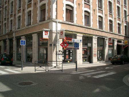 Location Appartement 1 pièce 15m² GRENOBLE 38000 - Photo 4