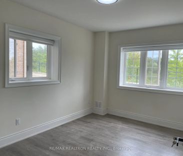 Detached Home For Lease | N9258841 - Photo 1