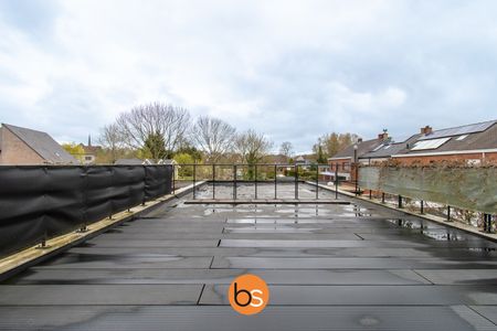 Zeer ruim appartement met 2 slaapkamers, groot terras en garage in Izegem - Foto 3