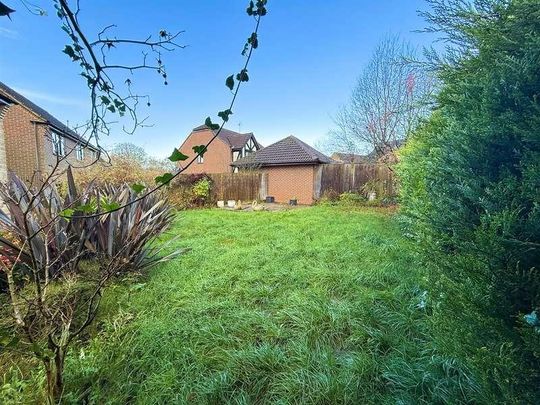 Aspen Walk, Heathfield, TN21 - Photo 1