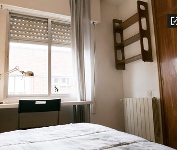 madrid, Community of Madrid 28024 - Photo 2