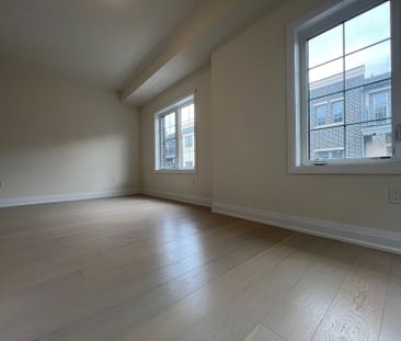 For Lease - 89 Clippers Crescent, Whitchurch-Stouffville, Ontario - Photo 1