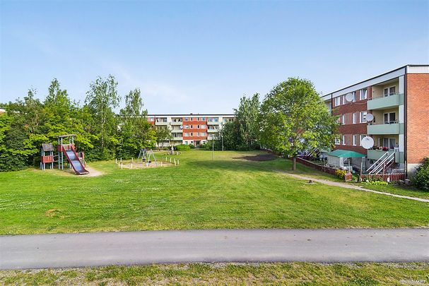Karl Hovbergsgatan 9 A - Foto 1