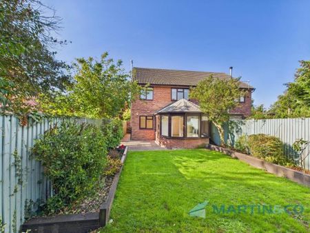 3 bedroom semi-detached house to rent - Photo 3