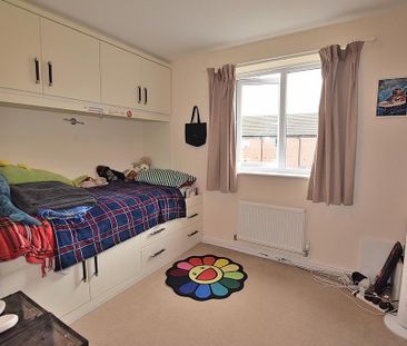 3 bedroom terraced house to rent - Photo 5